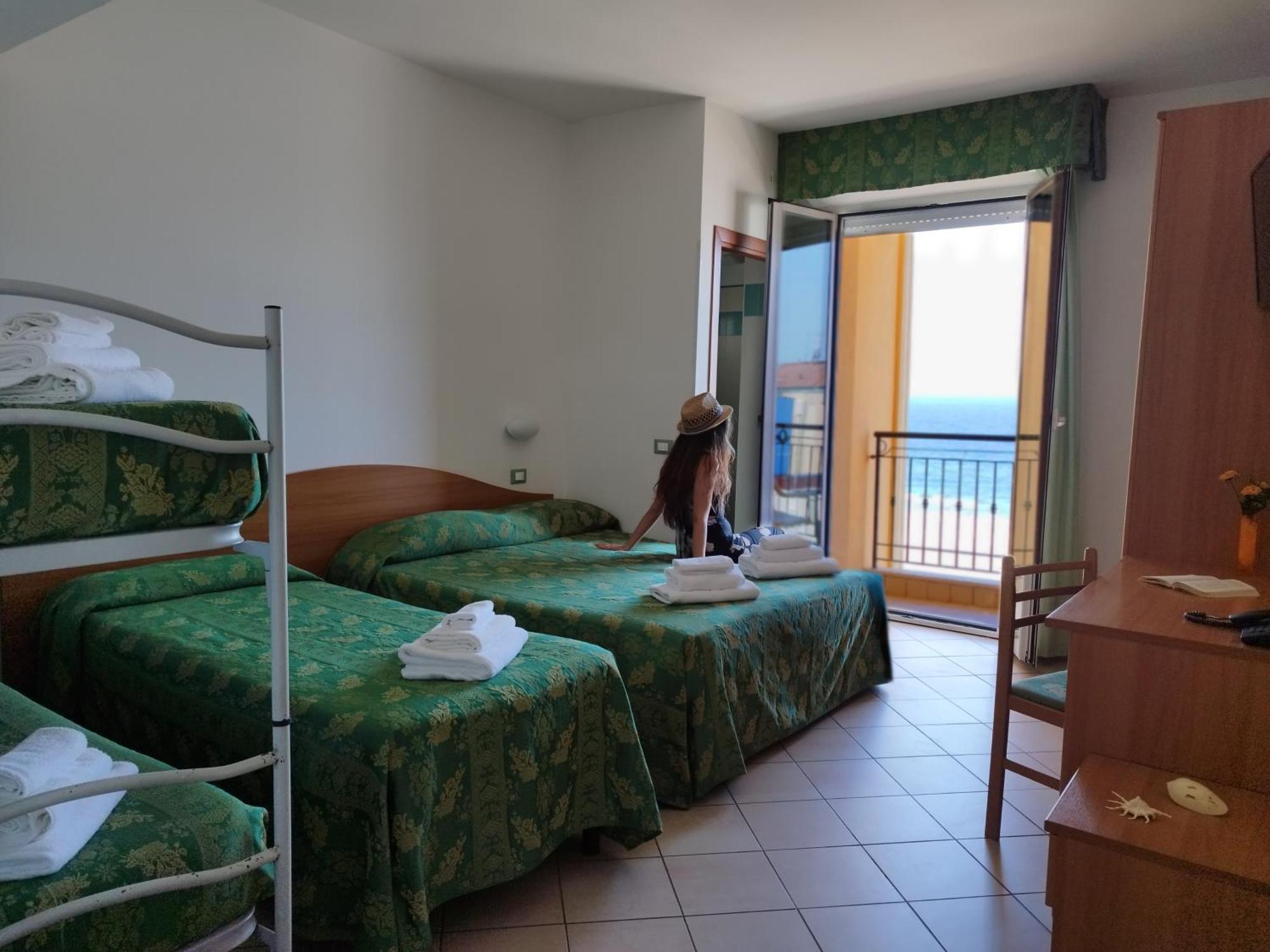 Hotel Belvedere Misano Adriatico Dış mekan fotoğraf